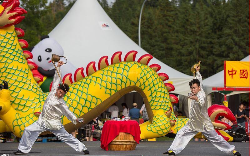 Kỹ thuật rót trà chuyên nghiệp