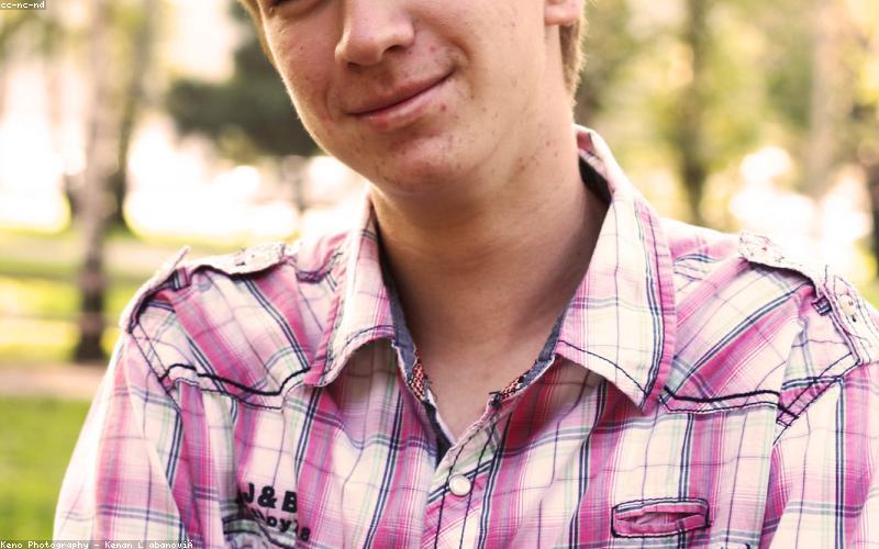 Directing a model on set