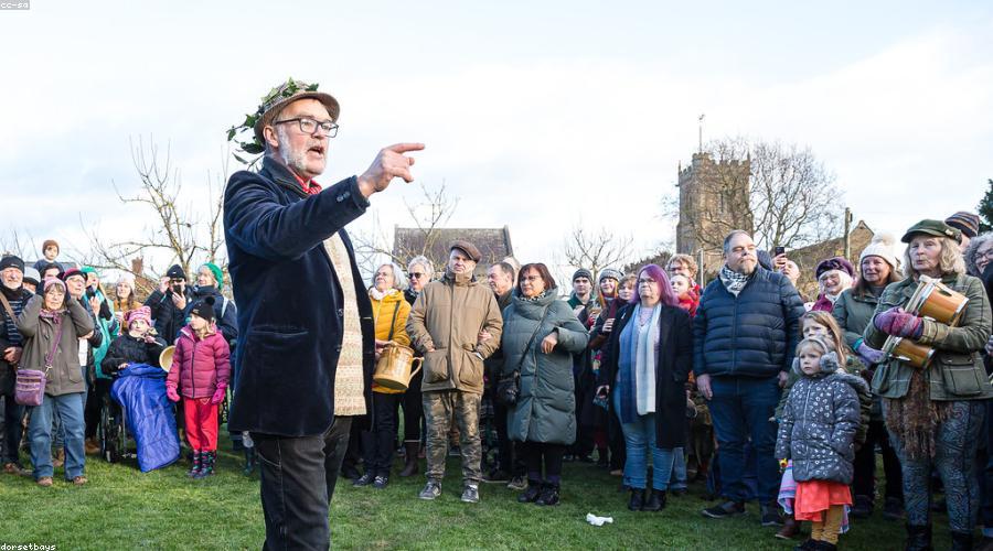 Người kể chuyện lịch sử