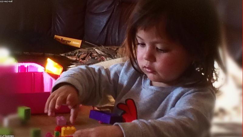 Đồ chơi cho trẻ mầm non