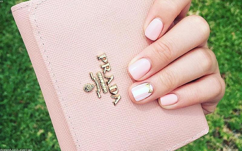 Nghệ thuật làm móng thủ công bởi Đỗ Minh Phương