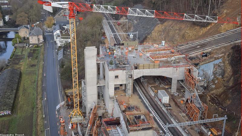 Khu công nghệ cao và hạ tầng hiện đại