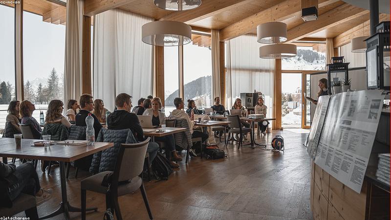 Không gian làm việc kết hợp nghỉ dưỡng hiện đại