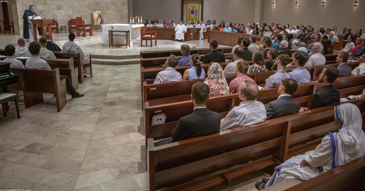 Hướng dẫn kỹ năng xây dựng hình ảnh Brand Ambassador chuyên nghiệp cho người mẫu