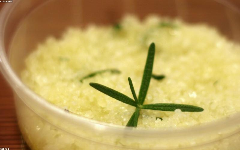 Thư giãn cùng hương thơm tinh dầu