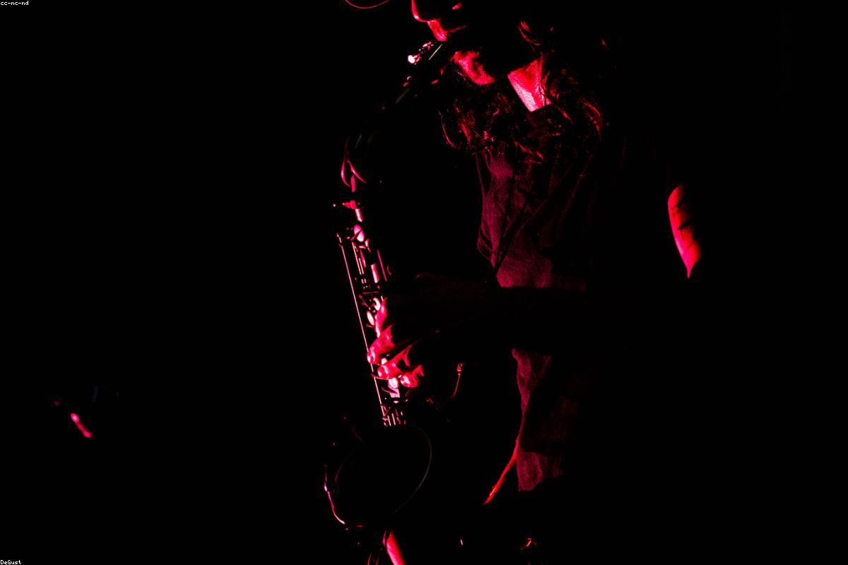 Ánh sáng trong makeup