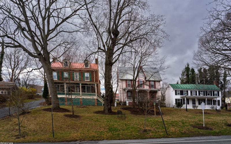 Không gian cắm trại sang trọng