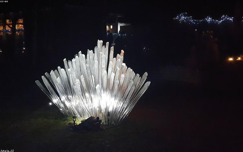 Chi tiết thêu tay trên thú bông