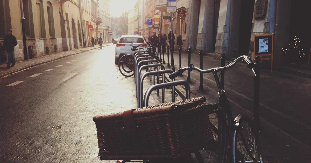 So sánh thiết kế website AI và truyền thống: Tại sao BrandBoost là lựa chọn tối ưu?