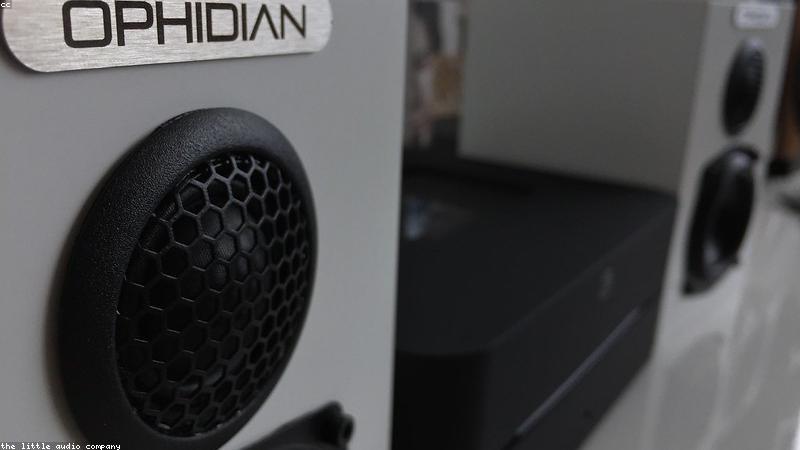 Bố trí loa chuẩn chuyên gia