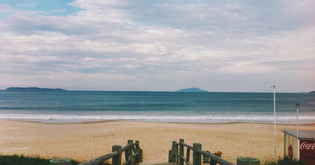 FDA thắt chặt kiểm soát 12 hoạt chất chống nắng: Tác động đến 40% thương hiệu dược mỹ phẩm tại Việt Nam