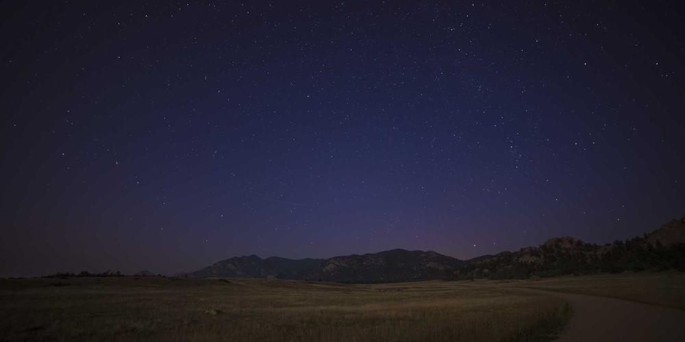 Triển khai chân ghim thủy lực