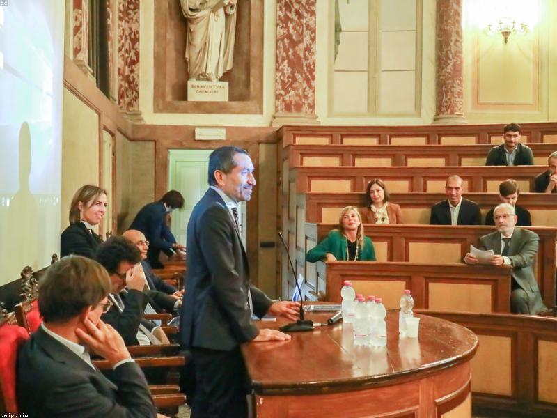 Phân tích dữ liệu CRM bằng AI