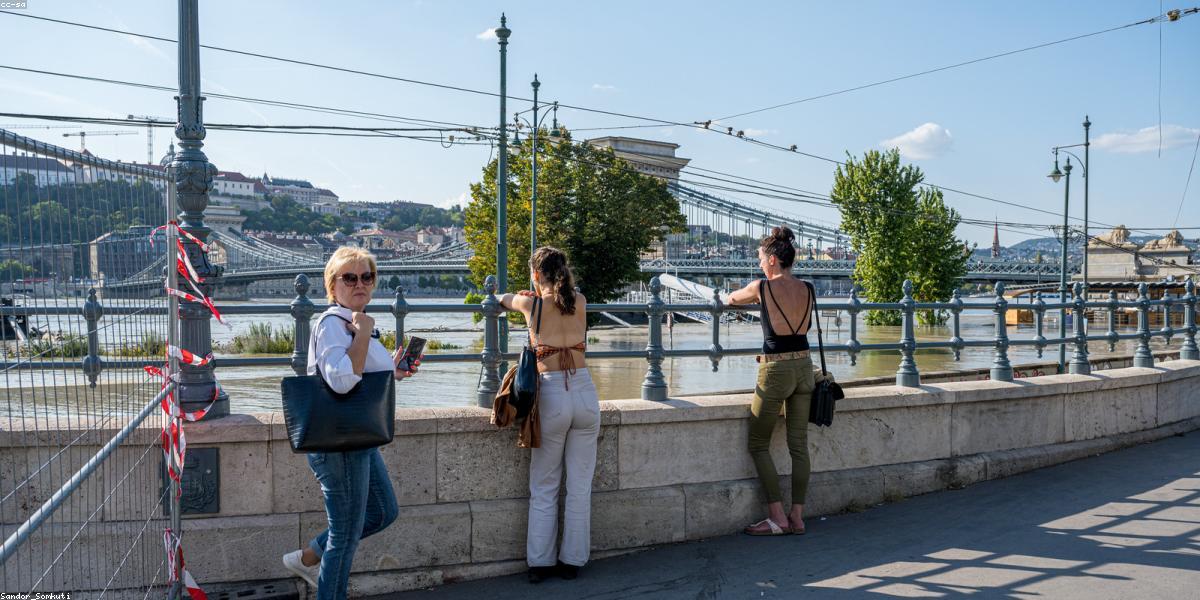 Xu hướng kính mắt 2024