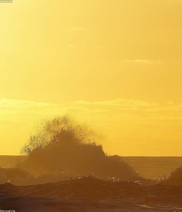 Cách xịt nước hoa