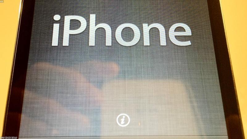 Phụ kiện ốp lưng đa năng cho iPhone