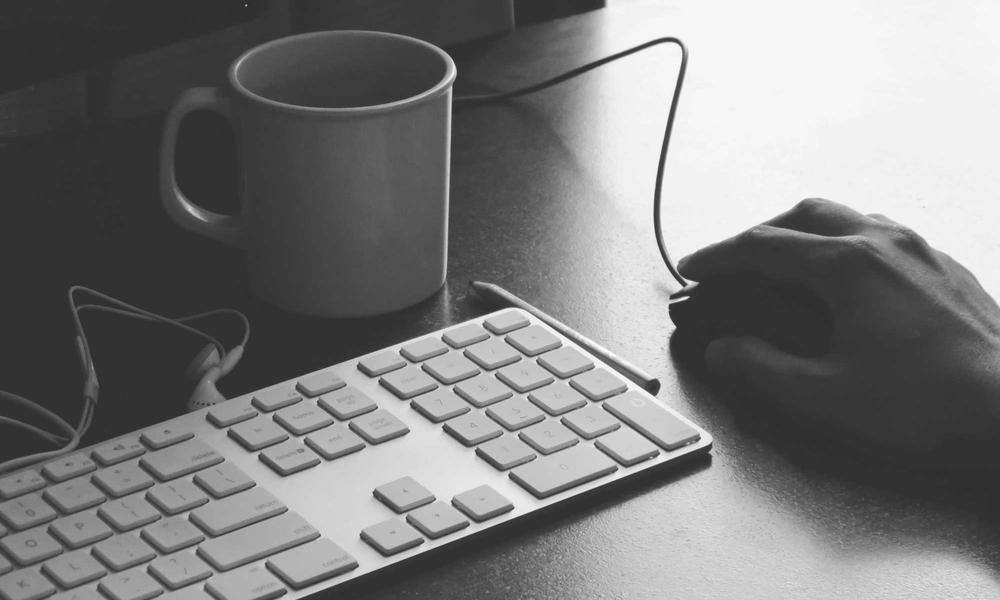 Emotional Minimalism Fashion 2026