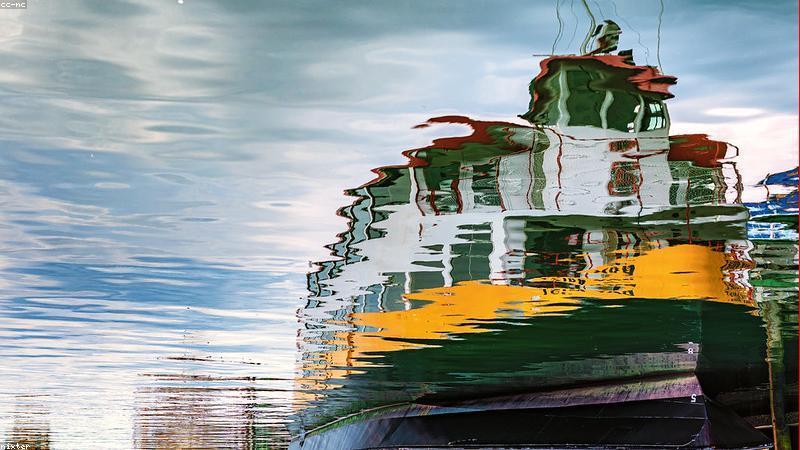 Chi tiết màu acrylic trên vải canvas