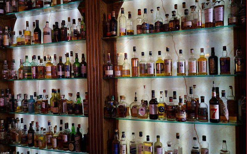 Kệ trưng bày mô hình chuyên dụng