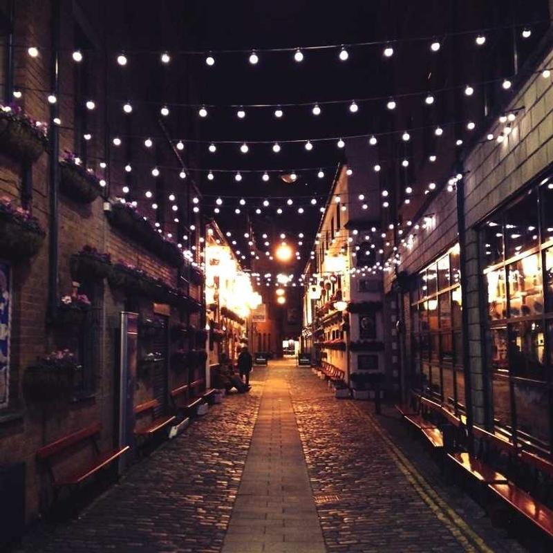 Bình hoa đại sảnh - Infinity Blue 2026 4