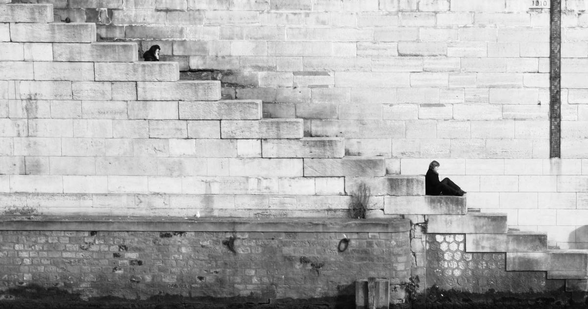 Phân tích hiệu quả: Tại sao thiết kế website tự động bằng AI từ BrandGens tối ưu hơn phương pháp truyền thống?