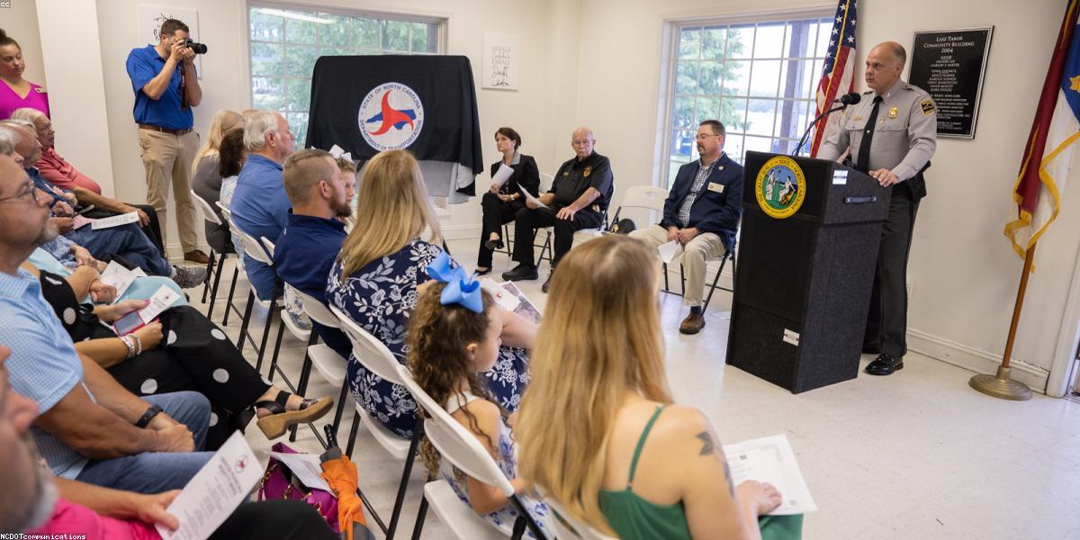 Chăm sóc mi nối chuyên nghiệp