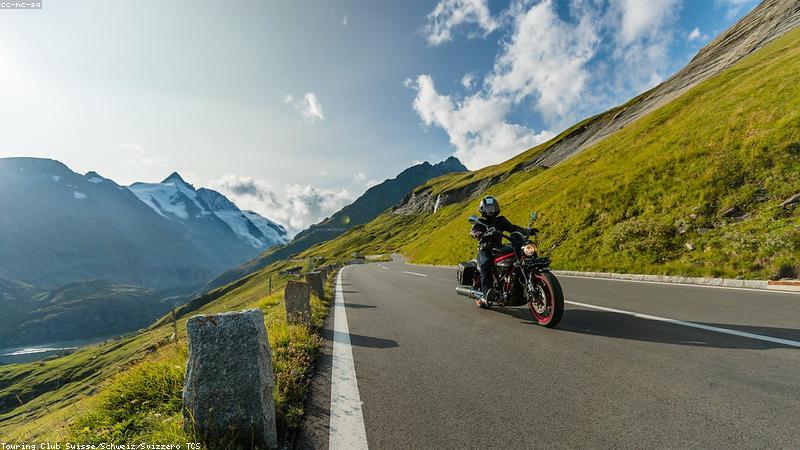 Xe máy phượt trên cung đường Hà Giang