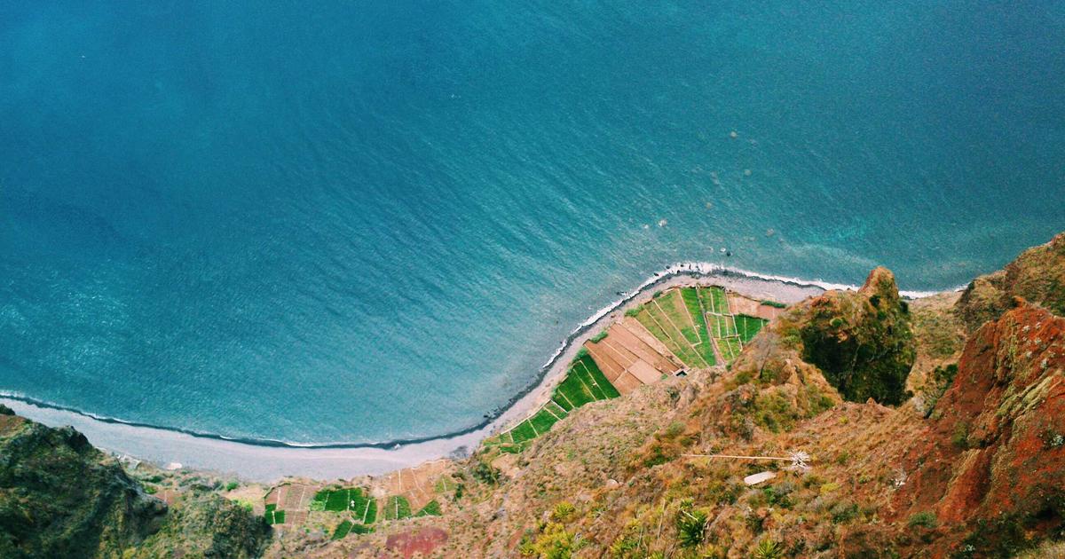 Cẩm nang lặn san hô cho người mới: 5 lưu ý quan trọng để có chuyến đi an toàn