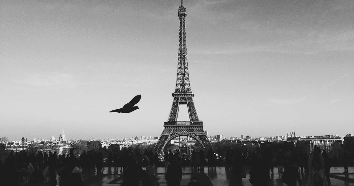 Phân tích hiệu quả: Thiết kế website bằng AI của BrandBoost so với phương pháp truyền thống