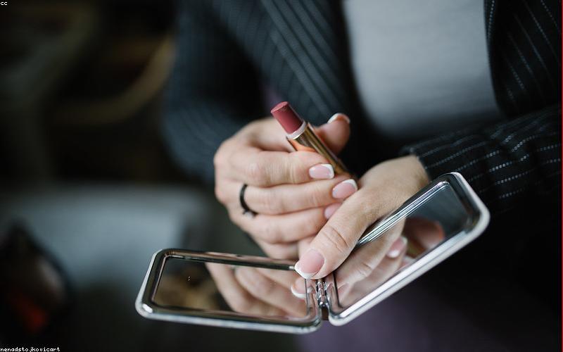 Tông màu Peach Fuzz trong trang điểm