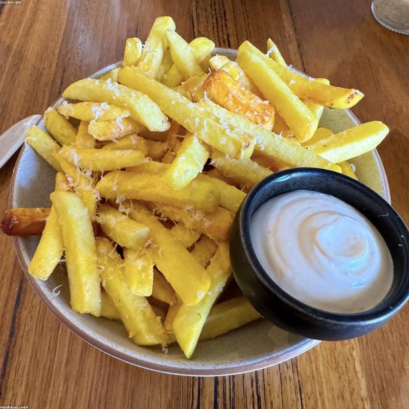 Chocolate Chip Đen Hershey's