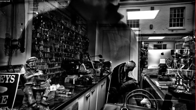 Quy trình kiểm tra chất lượng da tại xưởng