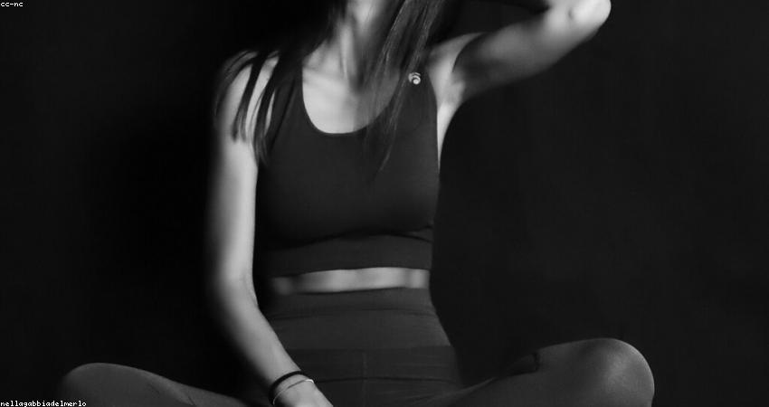 Nhân viên y tế và công nghệ đang làm việc