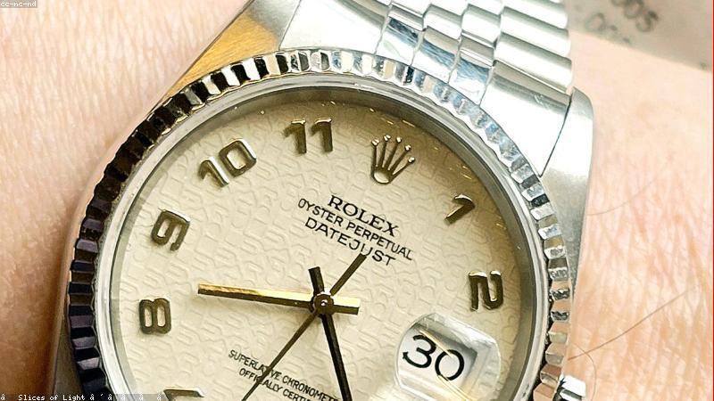 Đồng hồ Rolex sang trọng