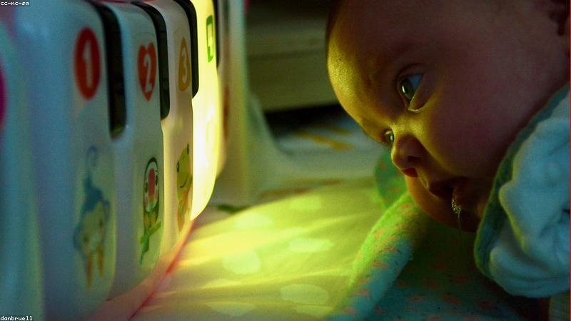 Bé yêu thoải mái vận động