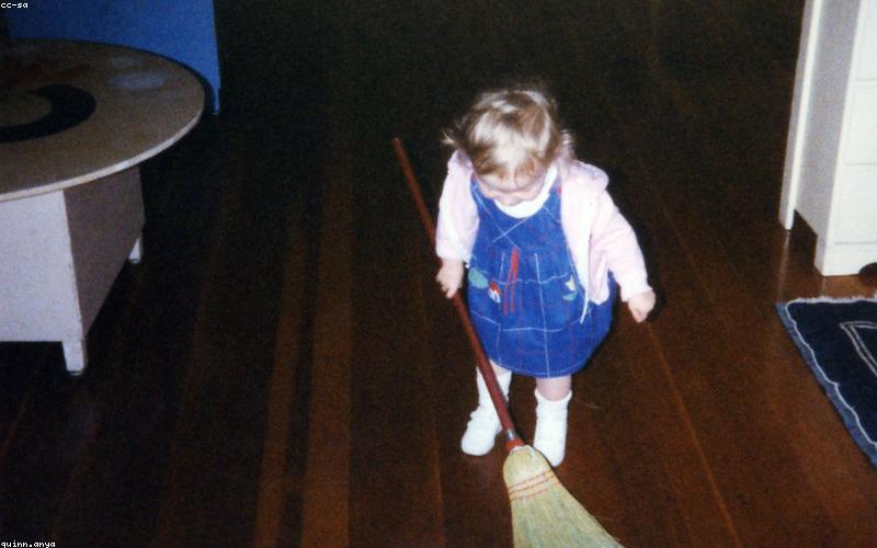 Vệ sinh đồ gỗ đúng cách