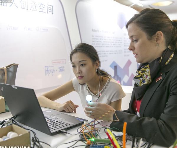 Bố trí bàn tiệc