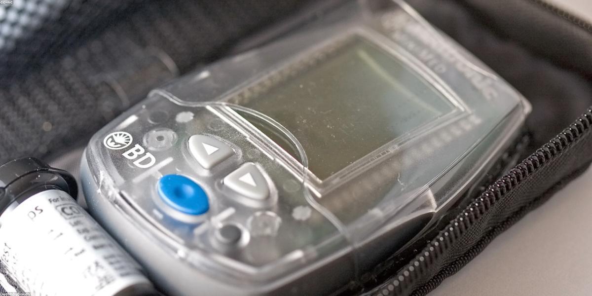 Theo dõi đường huyết tại nhà