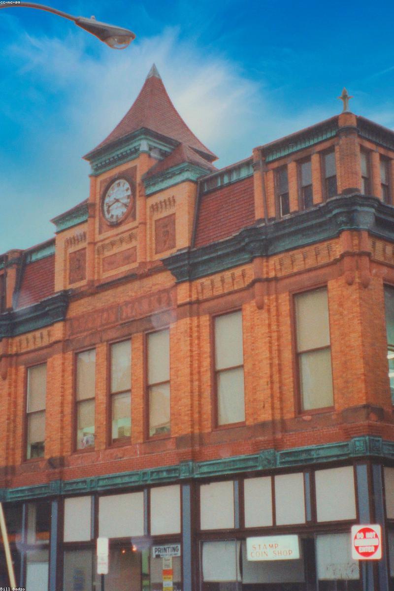 Lê Hoàng Yến Lookbook Concept