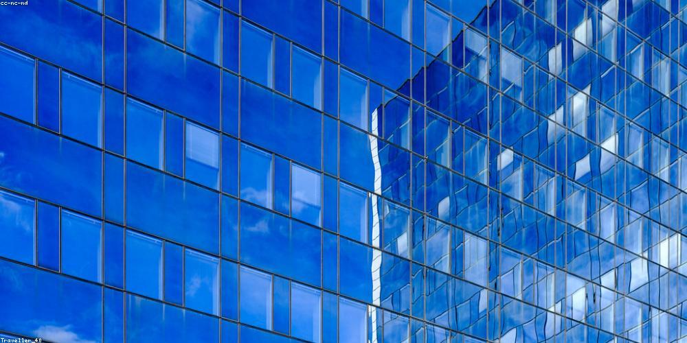 Bento Grid Layout Tech