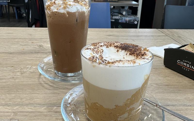 Cận cảnh các loại snack cao cấp