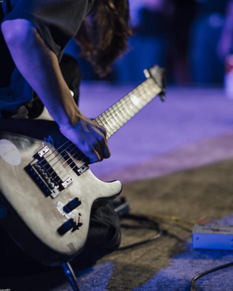 Product Interaction Posing