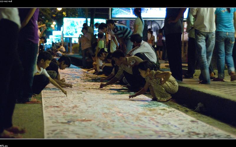 Không gian lễ hội được tổ chức chuyên nghiệp