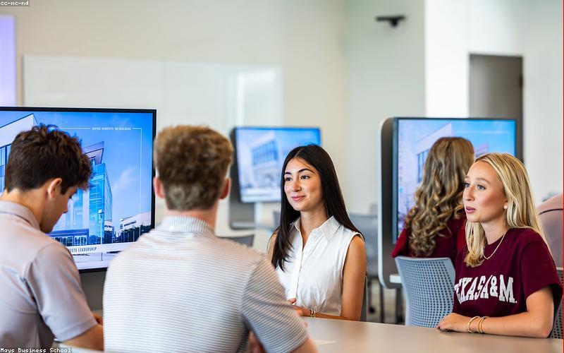 Trang sức tối giản phù hợp với mọi tông da