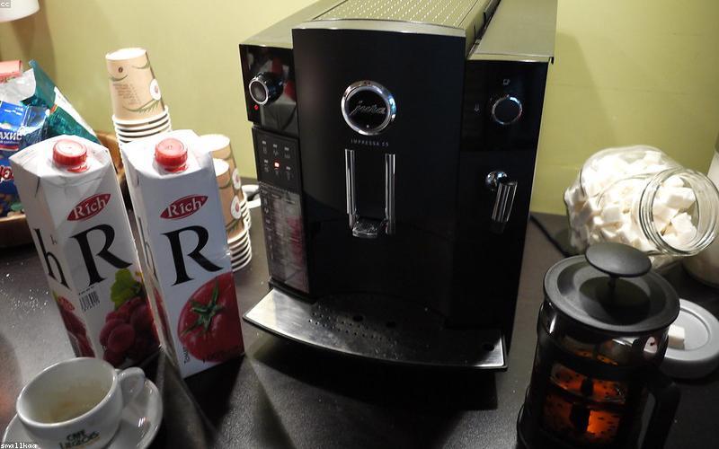 Máy pha cà phê tự động cho văn phòng