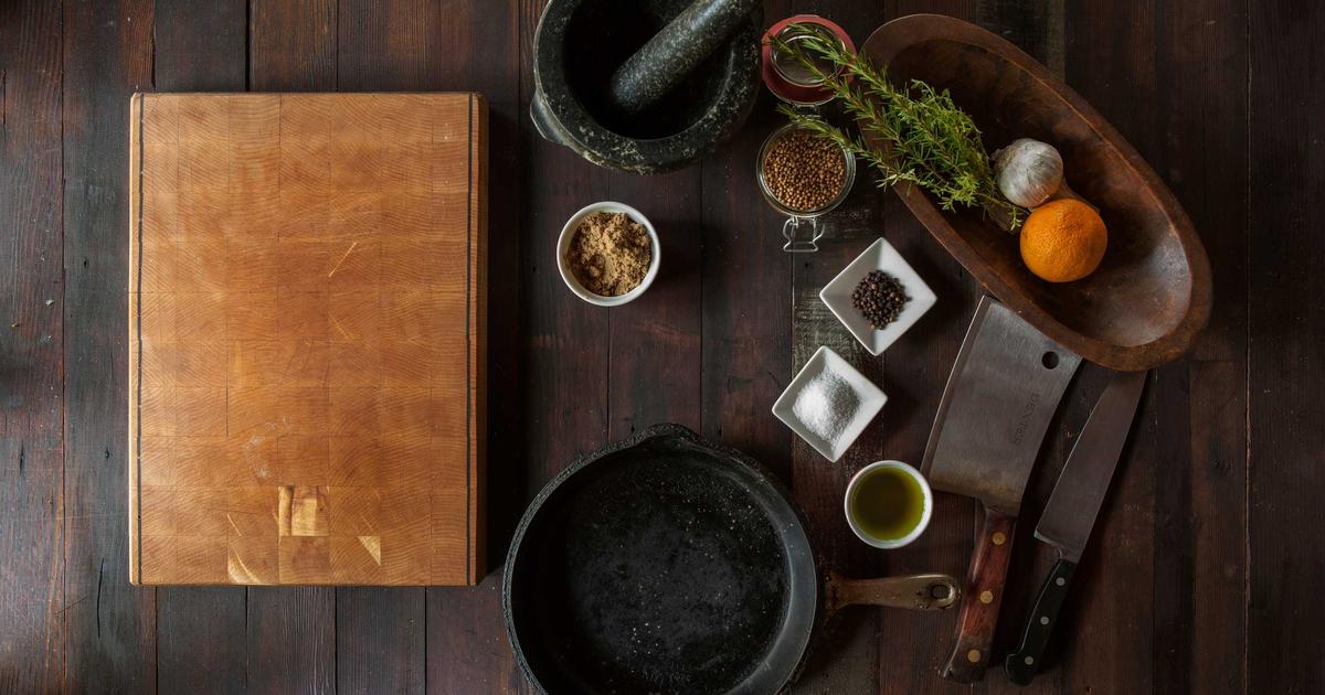 Viên kim cương hồng 'The Eternal Pink' lập kỷ lục 35 triệu USD tại phiên đấu giá Sotheby's