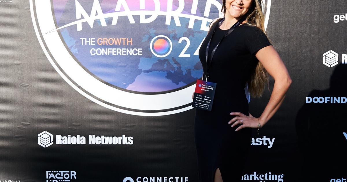 TS. Phạm Thị Lan tư vấn giáo dục