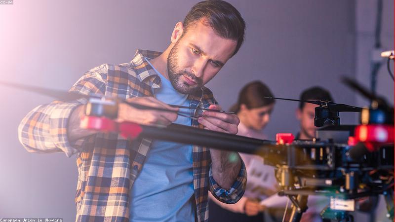 Bảo trì drone định kỳ