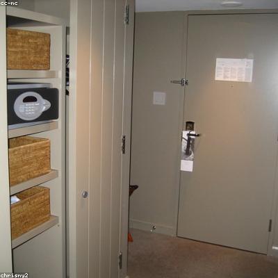 Két sắt khách sạn