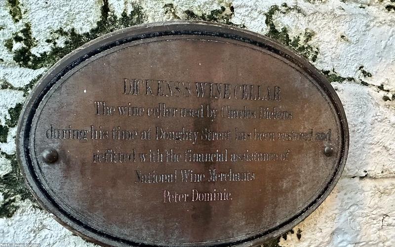 Hầm rượu vang nhập khẩu cao cấp